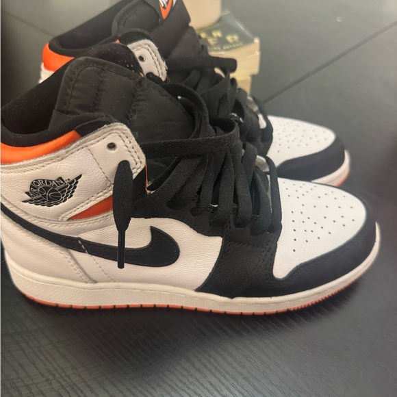 Jordan Kids Sneakers - Black White Orange